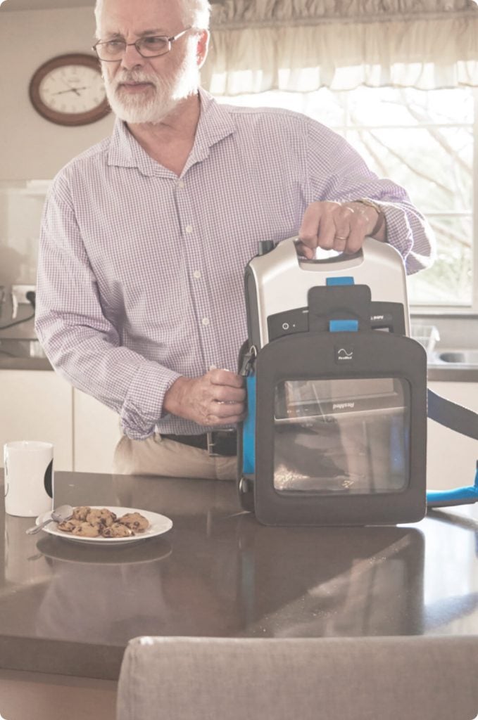 ventilation-ventilation-man-in-kitchen-with-astral-679x1024 (1)